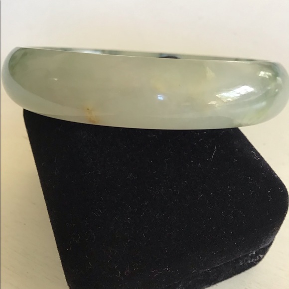 Vintage Olde Large Mossy White Jade Bangle 70 Gr. - Picture 3 of 10